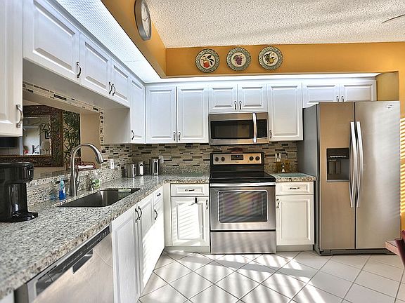 5th image of 550 SW 138th Ave APT 202K