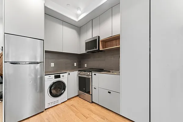 Rented by Compass | media 9