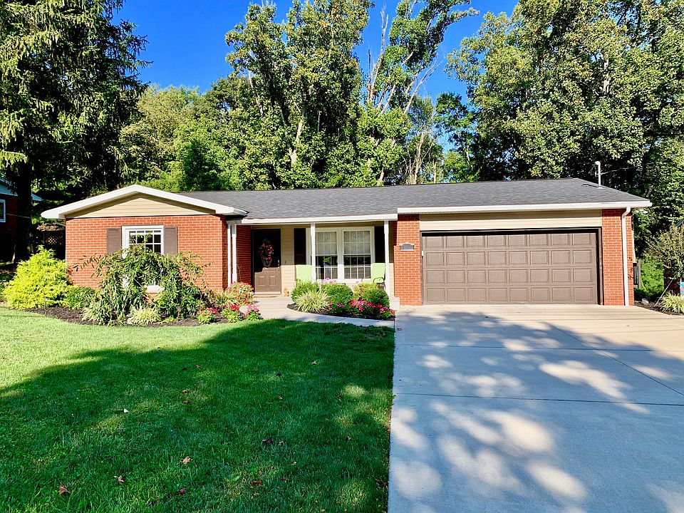 1st image of 114 Woodcrest Dr