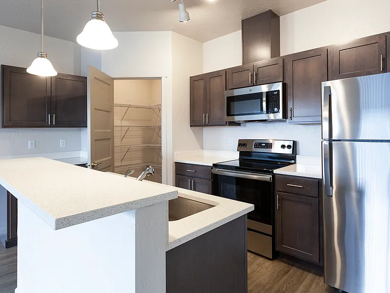 Prairie Pointe Apartments and Townhomes — Photo 95