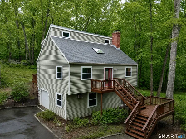 128 Talcott Road, Guilford, CT 06437