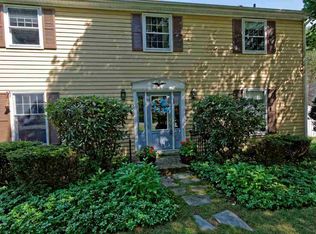 17 Wagon Wheel Ln, Glenville, NY 12302