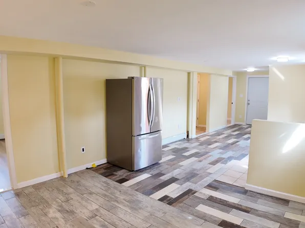 (undisclosed Address), Coram, NY 11727