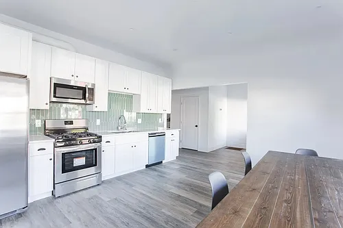 Floor plan 1158 3/4 W 37th St