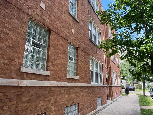 4263 W Sunnyside Ave Floor 3, Chicago, IL 60630