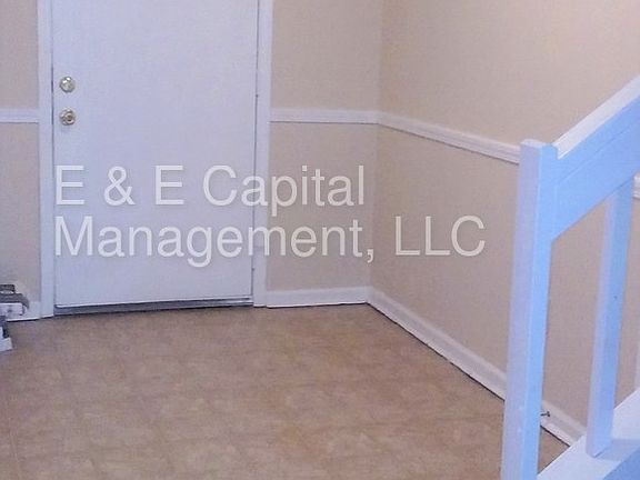 3rd image of 2873 Wood Hollow Ln