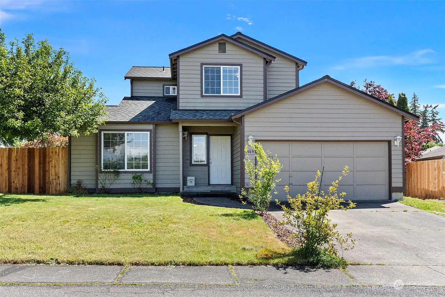1969 Snowridge Avenue photo 1