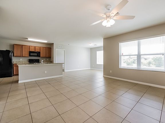 3rd image of 220 SE 2nd Pl