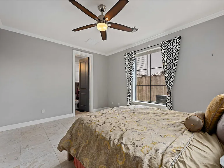 328 Bomar St — Photo 5