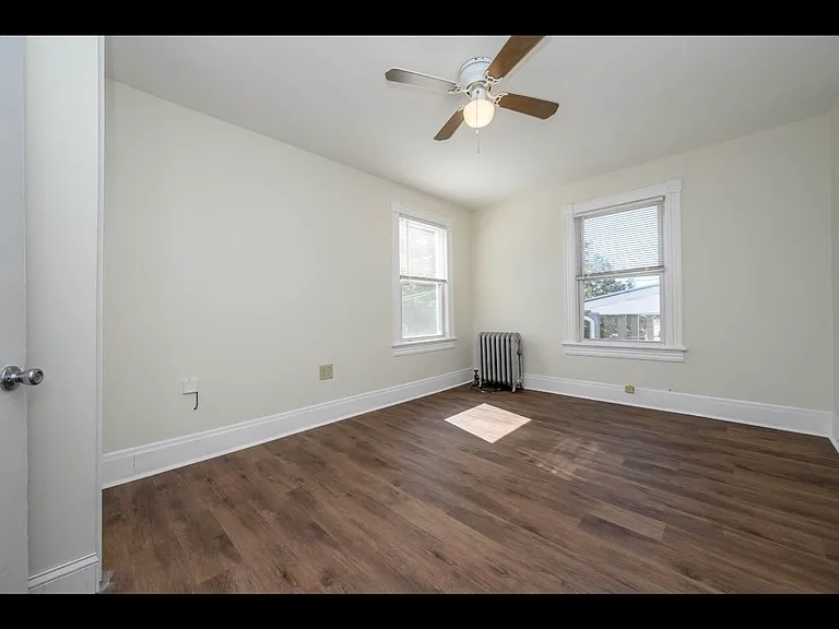 230 John St #2 — Photo 9