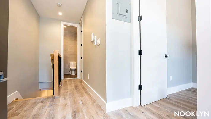 Rented by Nooklyn NYC LLC | media 20