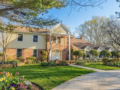 144 Landing Meadow Road, Smithtown, NY, 11787