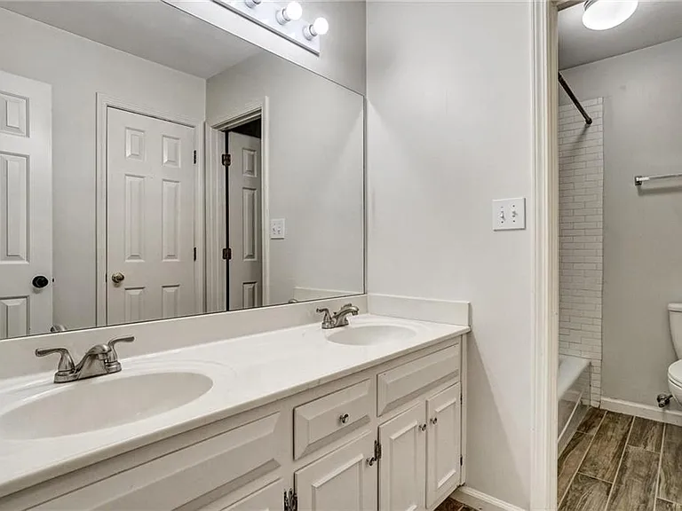 510 Jacaranda Ct — Photo 37