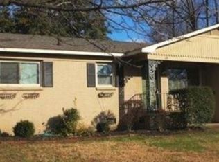 124 Crestview St, Martin, TN 38237