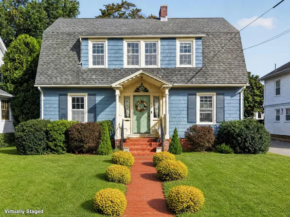63 Faire Harbour Pl, New London, CT 06320
