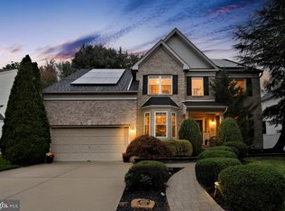 32 Stratton Ln, Sewell, NJ 08080