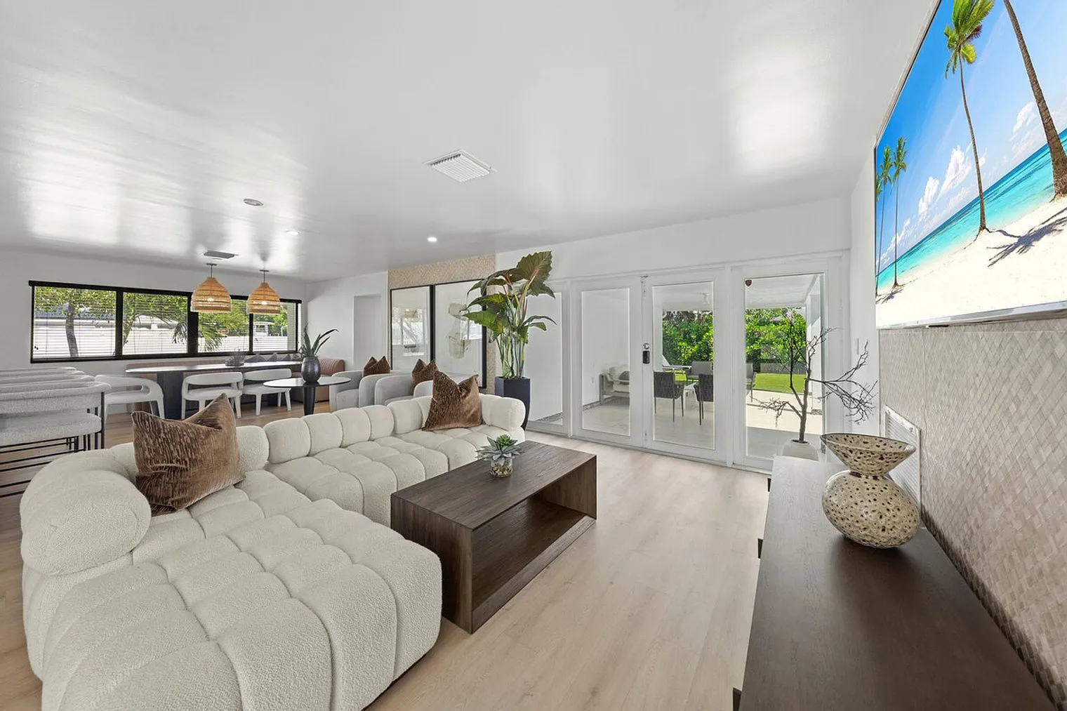 5 bed, 2.5 bath, 2497 sqft, $22,754 — Photo 1