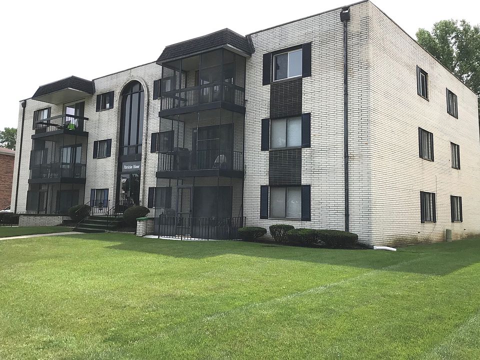 1st image of 5707 W 129th St #1D