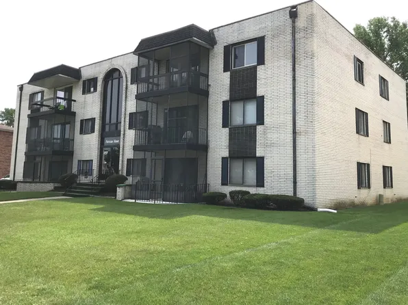 5707 W 129th St #1D, Crestwood, IL 60445