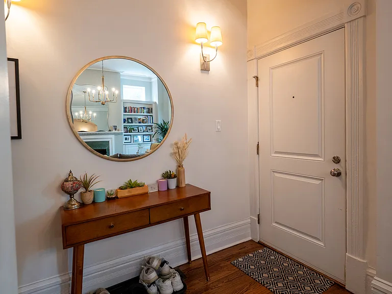 2208 N Sedgwick St #1 — Photo 4