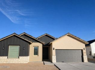 7712 Celestial St, Las Cruces, NM 88012