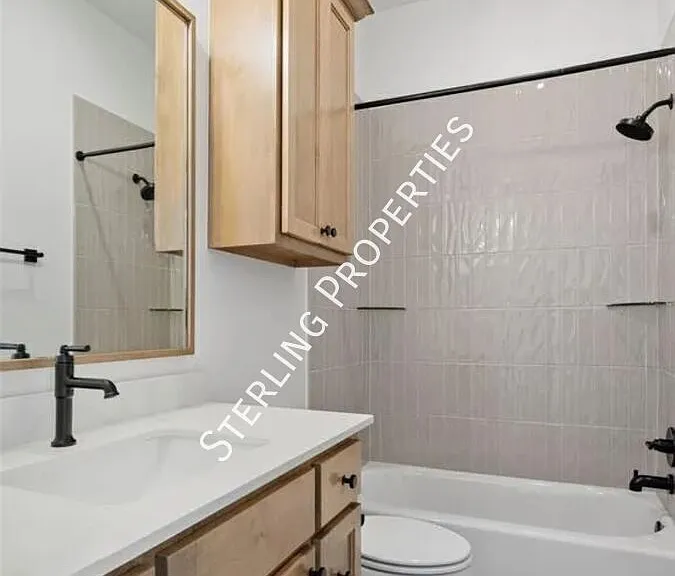 7913 N West 163rd St — Photo 4