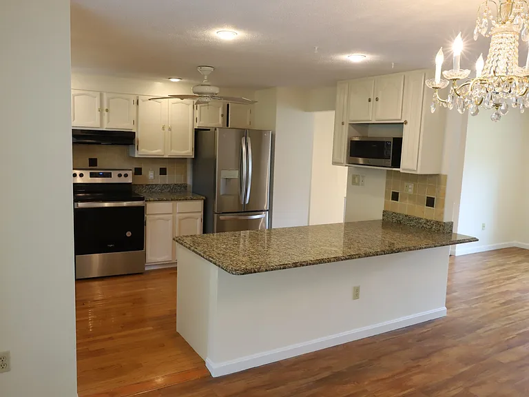 42 Wheatland St — Photo 10