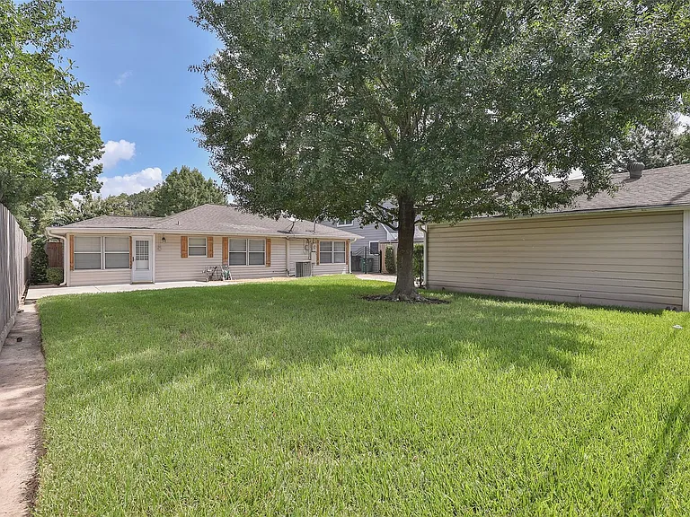1321 Thornton Rd — Photo 14