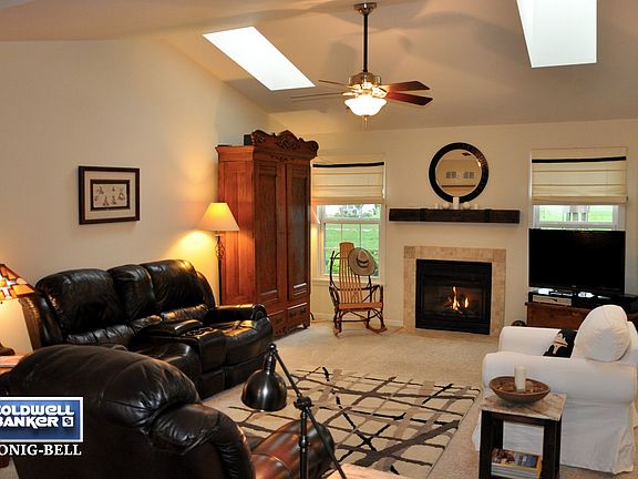 Volume ceilings & skylights