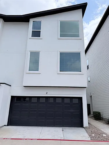 1417 Kramer Ln Photo 1