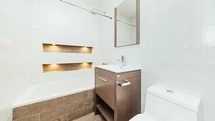 Rented by Nooklyn NYC LLC | media 2