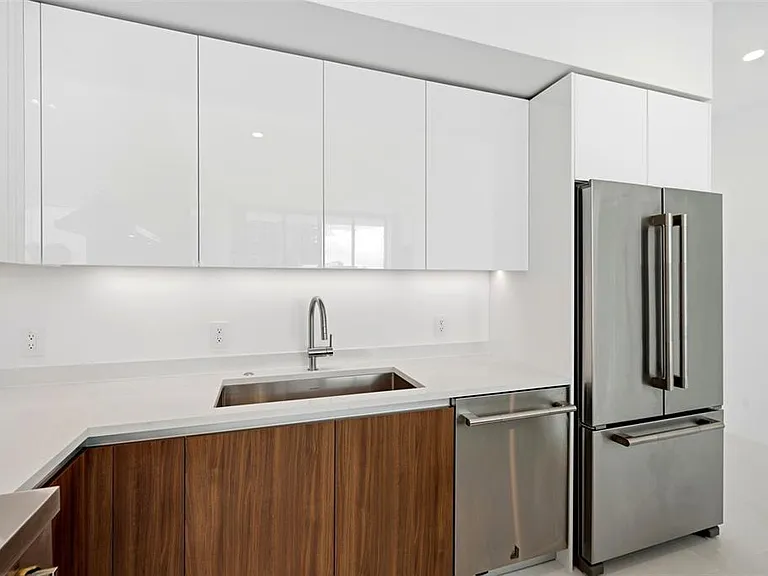 400 Central Ave #1903 — Photo 23
