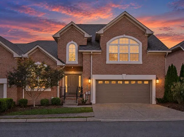 1005 Peck Pl, Hendersonville, TN 37075
