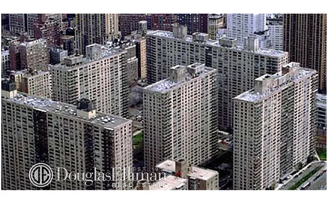 Sold by Douglas Elliman | media 10