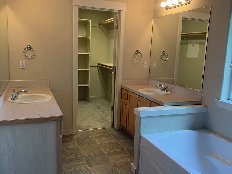 14735 SW Redbud Way — Photo 20