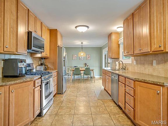 2nd image of 1005 Daniel Dr