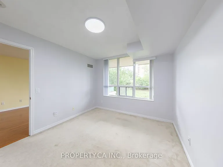 330 Red Maple Rd #214 — Photo 14