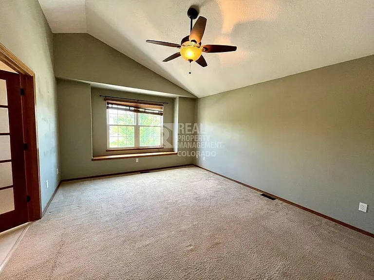 1313 Coolcrest Dr — Photo 18