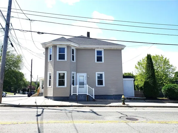 1718 Smith St, North Providence, RI 02911