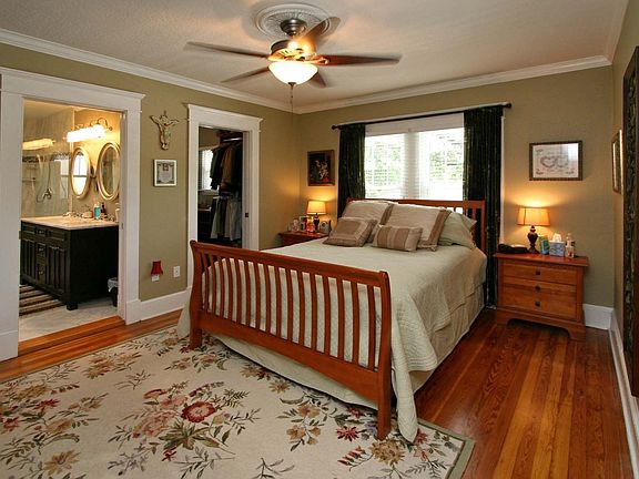 New master suite with walk-in closet