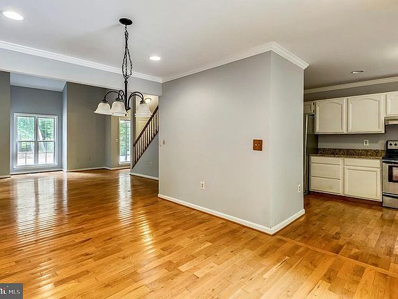4th image of 493 San Antonio Dr