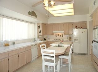 1748 Deavers Dr, San Marcos, CA 92069