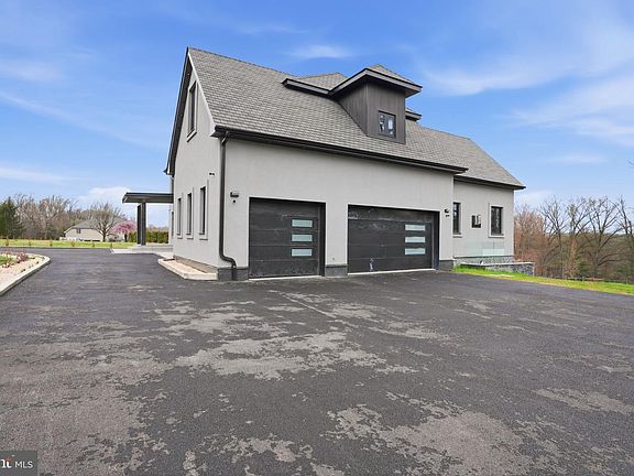 5th image of 1047 Welsh Rd