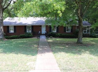408 Glenwood Dr, Mooresville, NC 28115