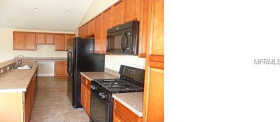3rd image of 13322 Pinyon Dr