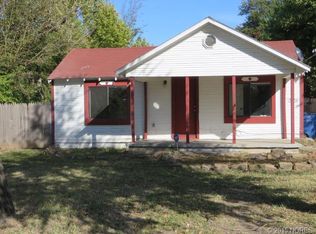 2253 N Columbia Pl, Tulsa, OK 74110