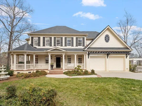 302 Edinburgh Dr, Cary, NC 27511