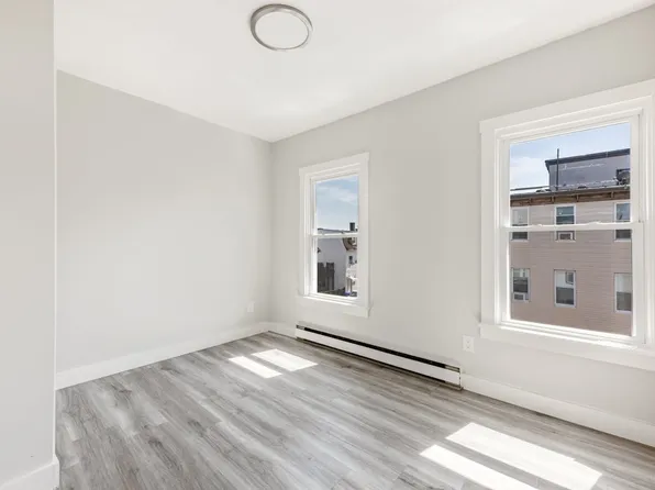 186 Marion St, East Boston, MA 02128