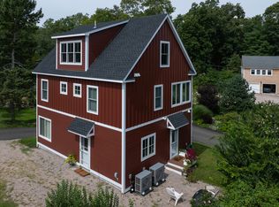 77 Reeves Ave, Guilford, CT 06437