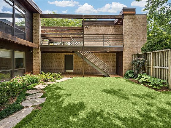 4th image of 4134 Rice Blvd
